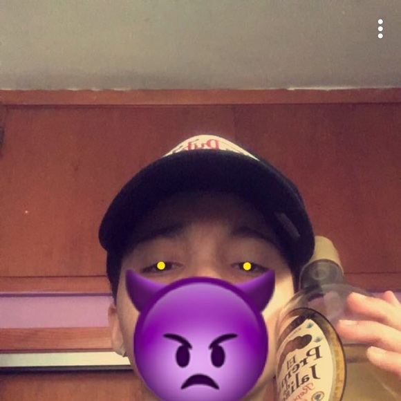 Meet your Posher, Cassandra - Picture 1 of 1